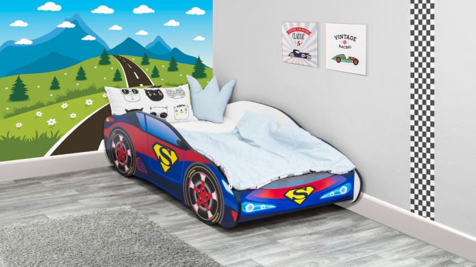Łóżko w kształcie samochodu Superman